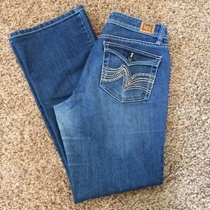 l.e.i. Jeans